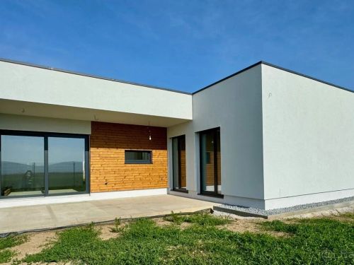 🏡 Moderný 4-izbový dom v Haniske